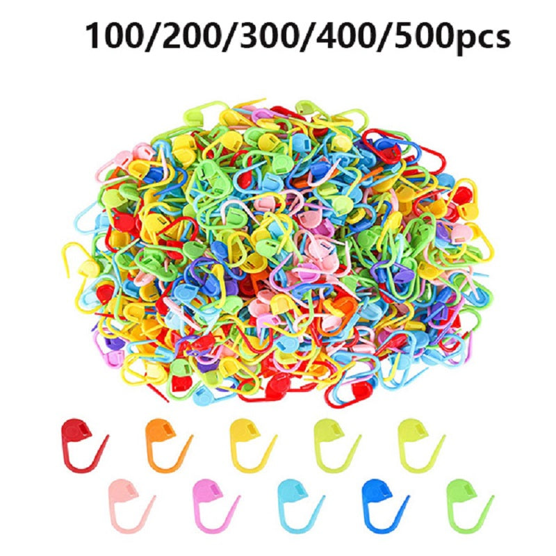 Sewing Needle: Knitting Stitch Markers - Plastic Locking Crochet Hooks